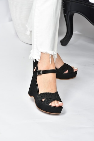 Fox Shoes Siyah Süet Kadın Dolgu Topuklu Ayakkabı K250909002