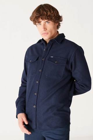 Wrangler Regular Fit Lacivert Erkek Gömlek W232137410 001