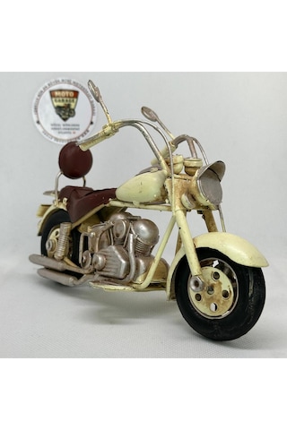 El Yapımı Krem Chopper/cruiser Metal Motosiklet Biblosu Kahverengi Koltuklu & Sissy Barlı El Yapımı Krem Chopper/cruiser Metal Motosiklet Biblosu Kahverengi Koltuklu & Sissy Barlı