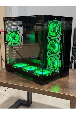 Gametech Anime Karakterli 7 Rgb Fanlı Akvaryum Kasa Siyah