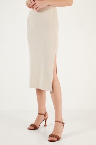 Lela Yüksek Bel Yırtmaçlı Dar Kesim Midi Bayan Etek 5865600 Taş