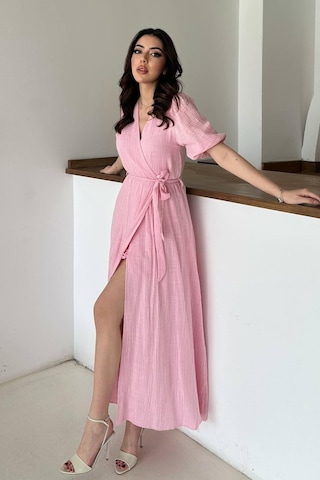 Duygudan Pembe Kruvaze Yaka Müslin Keten Elbise - Pembe Çok Renkli