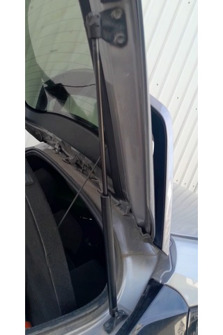 2016-2023 Arası Toyota C Hr Bagaj Amortisörü
