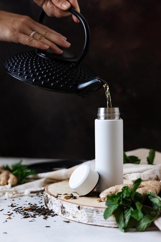 Mb-17s-wh İnce 500ml Vidalı İnce Seyahat Kupası Mat Beyaz Çok Renkli