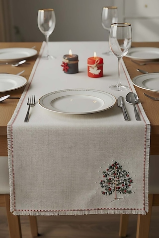 Rivaistanbul Çam Ağacı Nakışlı Hasır Görünümlü Kenarları Püsküllü Runner 40x115 Cm Çok Renkli