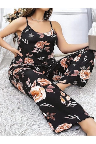 Kapsulavm Arias Closet Büyük Beden Siyah Üstüne Çiçek Desenli İnce Askılı 2'li Pijama Takımı