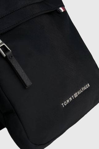 Tommy Hilfiger Erkek Çanta Am0am12216 Bds Siyah