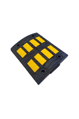 Kauçuk Hız Kasisi 8 Reflektörlü 490MM x 400Mm