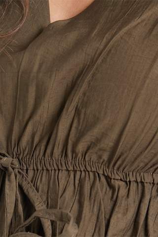 Tudors Kadın Standart Fit Normal Kesim V Yaka Beli Büzgülü Bağcıklı Bluz Geniş Paça Haki Pantolon Takım-51028