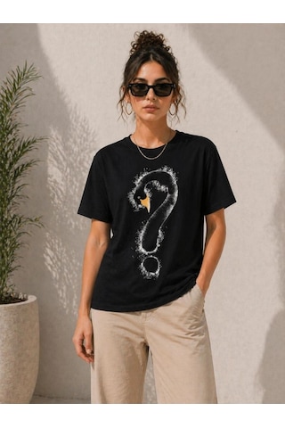 Freedom Storee Kadın Kuğu Figürlü Soru İşareti Baskılı Tişört Kısa Kol T-shirt - Siyah Çok Renkli