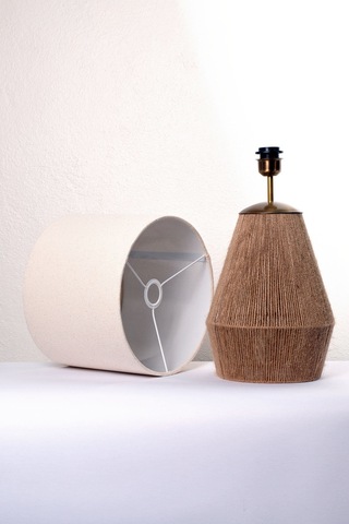 Buldan Bezi Başlıklı El Yapımı Kahve Jüt Abajur Kahverengi