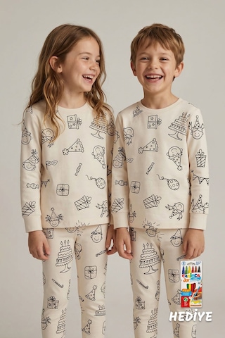 Zuzunga Boyanabilir Doğum Günü Temalı Çocuk Pijama Takımı Yıkanabilir 6-lı Kalem Hediyeli Ekru