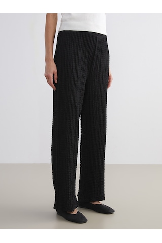 Lcw Comfort Siyah Beli Lastikli Dokulu Geniş Paça Kadın Pantolon