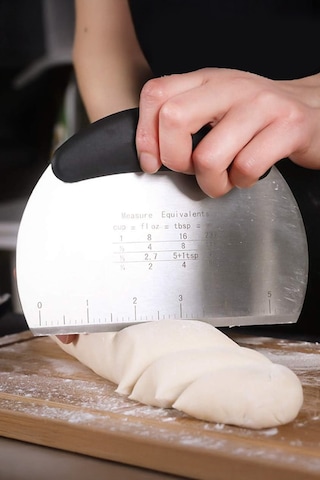 Pratik Tasarım Ölçekli Paslanmaz Çelik Hamur Kesme Ve Şekillendirme Spatulası Gri