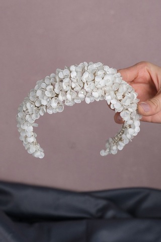 FdayAksesuar En Güzel Gelinlere Özel Beyaz Mine Çiçek Motifli Peri Gelin Kına Tacı FRDY31640