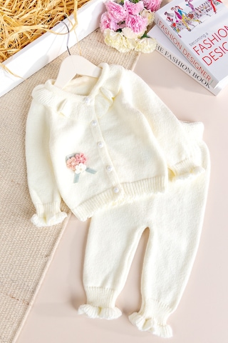 Babymod Triko Yumuşak Dokulu 2'li Çiçek Nakışlı Hırkalı Kız Bebektakım Ekru