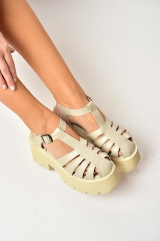 Fox Shoes Y272983109 Bej Kalın Tabanlı Kadın Sandalet Ayakkabı