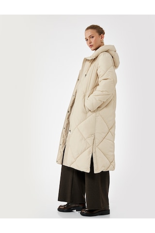 Koton Kapüşonlu Fermuarlı Uzun Kollu Su İtici Ekstra Uzun Kapitone Oversize Şişme Anorak Mont Taş 6wak00011ew Taş