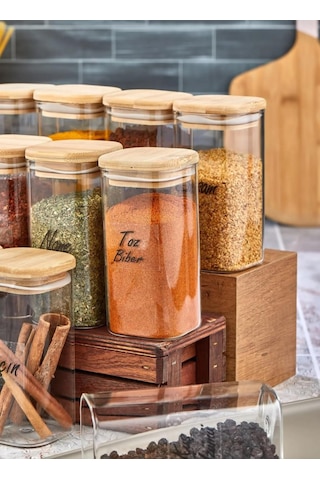 Etiketli 12'li Ahşap Kapaklı Mika Baharat Seti - Sızdırmaz Lüks Akrlilik Baharatlık 300 Ml Ahşap - Şeffaf