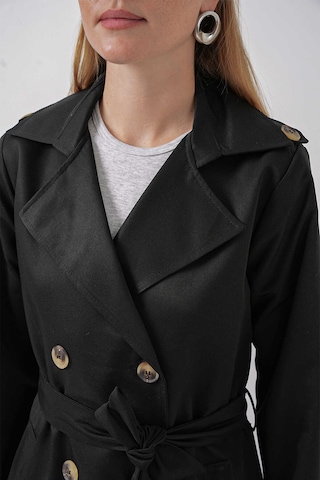 Gabria Ön Düğmeli Trenchcoat Siyah