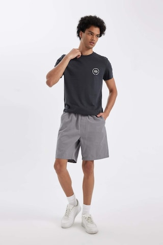 DeFacto Relax Fit Gabardin Bermuda Şort D4697AX24HSGR174