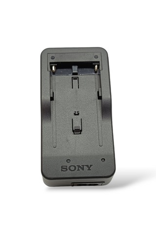 BC-V615 NP-730 NP-930 NP-F330 NP-F530 NP-F550 NP-F750 NP-F930 NP-F950 NP-F960 Sony Uyumlu Şarj Aleti Batarya
