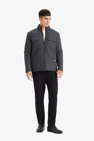 Defacto Slim Fit Dar Kesim Dik Yaka Astarlı Fermuarlı Cepli Kışlık Şişme Penye Mont E7888ax25auar167 Antrasit