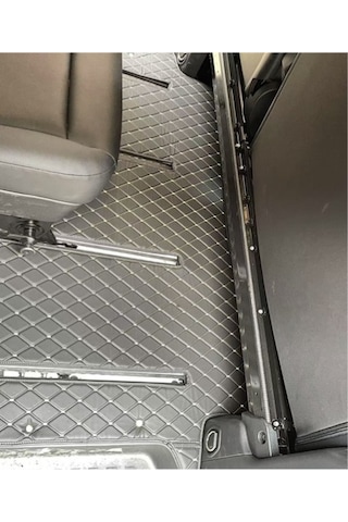 Mercedes Vito 2023 Sonrası Aracına Özel 8d Çift Katmanlı Havuzlu Paspas Takımı