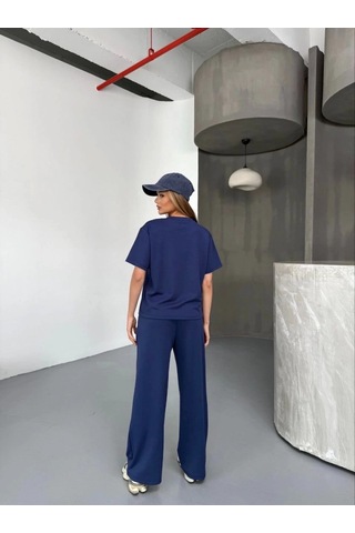 Zenna Tarz Osy Modal Yumuşak Dokulu Kumaş Kısa Kollu Bluz Rahat Pantalon Ikili Takım- Lacivert
