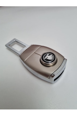 Skoda Araca Özel Metal Emniyet Kemer Takısı Skoda Araca Özel Metal Emniyet Kemer Takısı