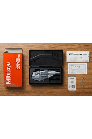 Mitutoyo 293-240-30 Dijital Dış Çap Mikrometresi 0-25 Mm Ip65 Yüksek Hassasiyetli Ölçüm Aleti