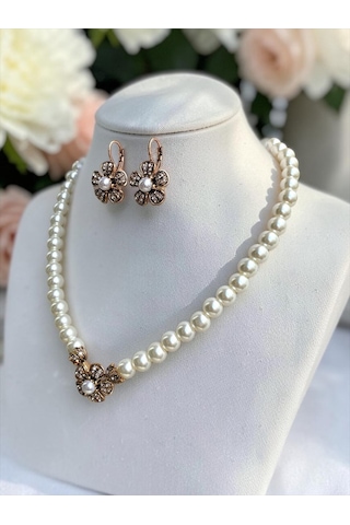 Kristal Taşlı Çiçek Figürlü İnci Kolye Ve Küpe Seti Beyaz 61086121