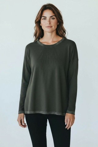 Kadın Yaka Ve Kol Ağzı Taşlı Etek Desenli Bluz Haki