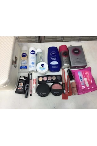 Flormar Nivea 21 Parça Şifreli Kutu Makyaj Set