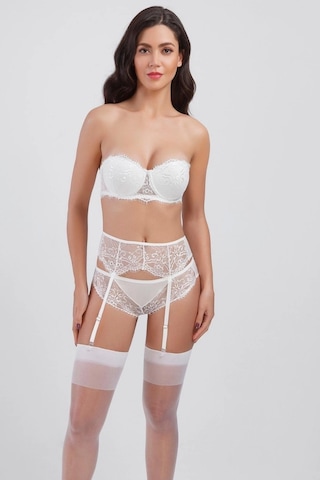 116 Büşra Jartiyer Takım Ekru