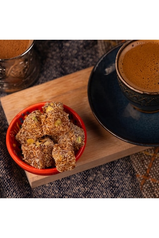 Leblebi Çarşısı Kadayıflı Antep Fıstıklı Lokum 250 G