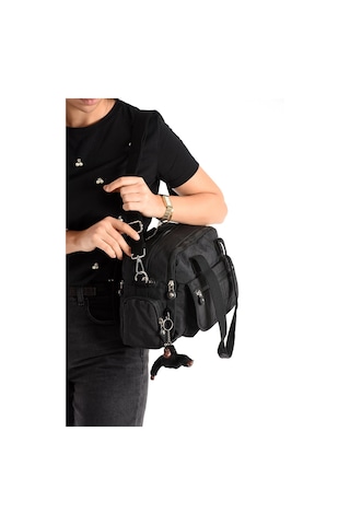 Ultra Hafif Su Geçirmez Çok Cepli Omuz Çantası Siyah Model: 571-5m Siyah