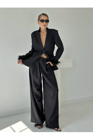 Siyah Kol Ucu Tüylü Ceket - Pantolon Takım Siyah