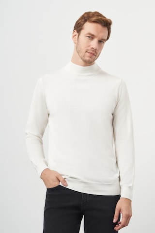 Morven Erkek Ekru Basic Yarım Balıkçı Yaka Dynamic Fit Rahat Kesim Triko 26kc017001454 Ekru Ekru