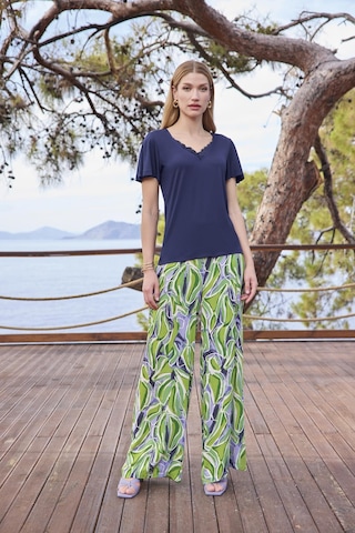 Monamise Kadın Yaprak Desenli Dantelli Kısa Kollu V Yaka Saten Alt Üst Takım 25071 Lacivert