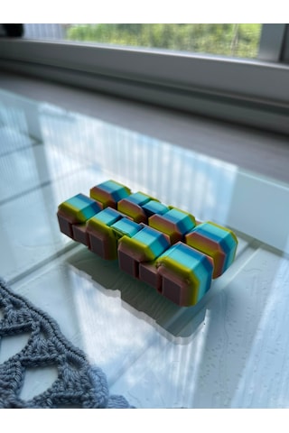 Renkli Rengarenk Sonsuzluk Küpü / Fidget Cube / Stres Giderici Eklem Oyuncak 3d Üretim