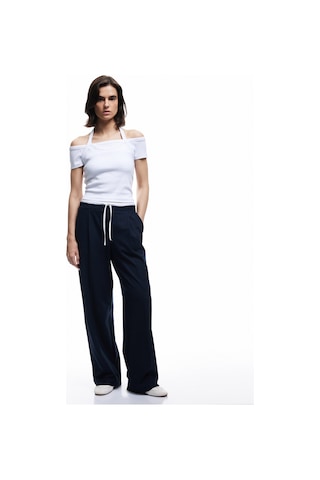 Koton Pamuklu Slim Fit Boyundan Bağlama Detaylı Kısa Kollu Tişört Beyaz 5sak10720ek Beyaz