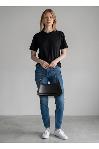 Kadın Siyah Minimalist Baget Omuz Çantası