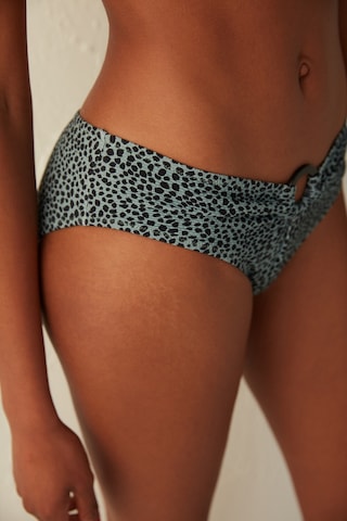 Penti Gri ve Siyah Hunter Aksesuar Detaylı Bikini Altı