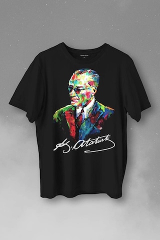 Karizma Gözlüklü Gazi Mustafa Kemal Atatürk Portresi Baskılı Tişört Unisex T-shirt 001