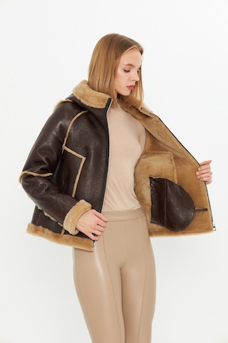 M M Marki Marki Hakiki Deri Kapüşonlu Oversize Kadın Mont - İçi Kürklü - Kahverengi 65 Cm - 115522