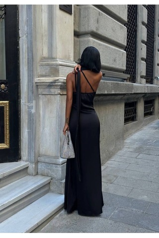 Mayrem May Rem Kadın Saten Halter Yaka Şal Detaylı Maxi Abiye Elbise Siyah