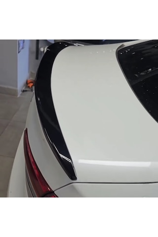 Honda Civic Fe1 2021-2024 Uyumlu Piano Black Anatomik Spoiler