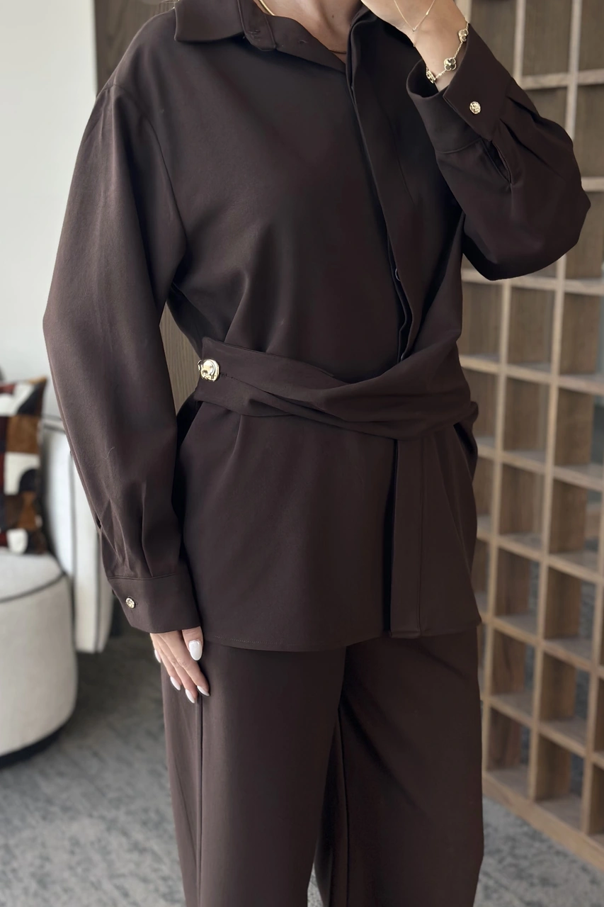 Kahverengi Gold Aksesuar Düğmeli Gömlek Pantolon Takım - 8856 Kahverengi