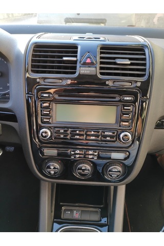 Volkswagen Caddy Teyp Tuş Takımı Pianoblack Parlak Siyah Maun